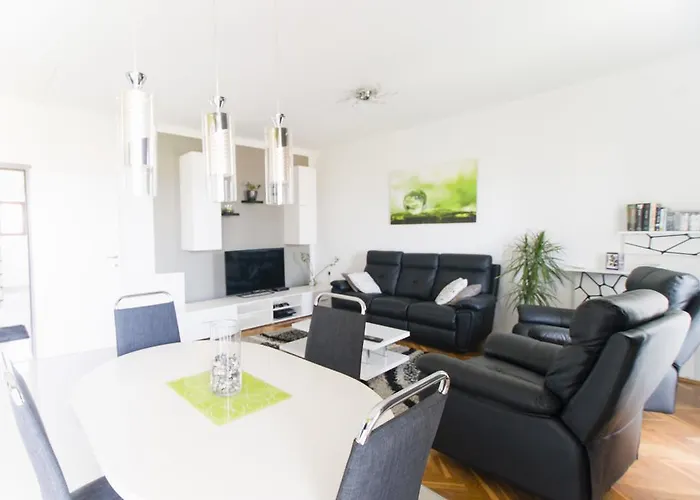 Goga Apartamento *